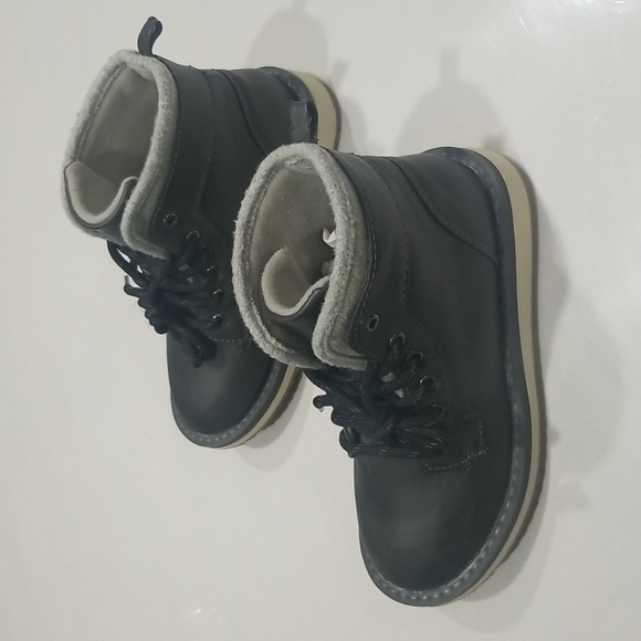 OLD NAVY Charcoal Ankle Boots - Picture 6 of 7